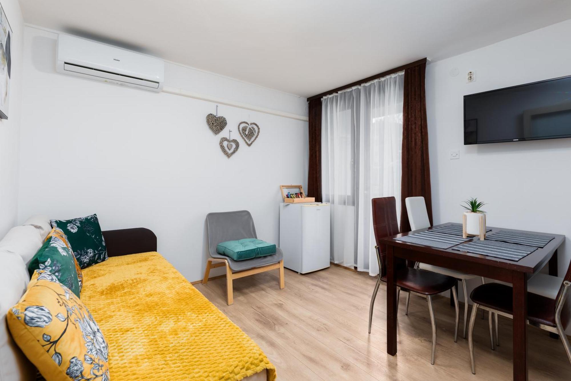 סלוניי Apartmant Borna מראה חיצוני תמונה